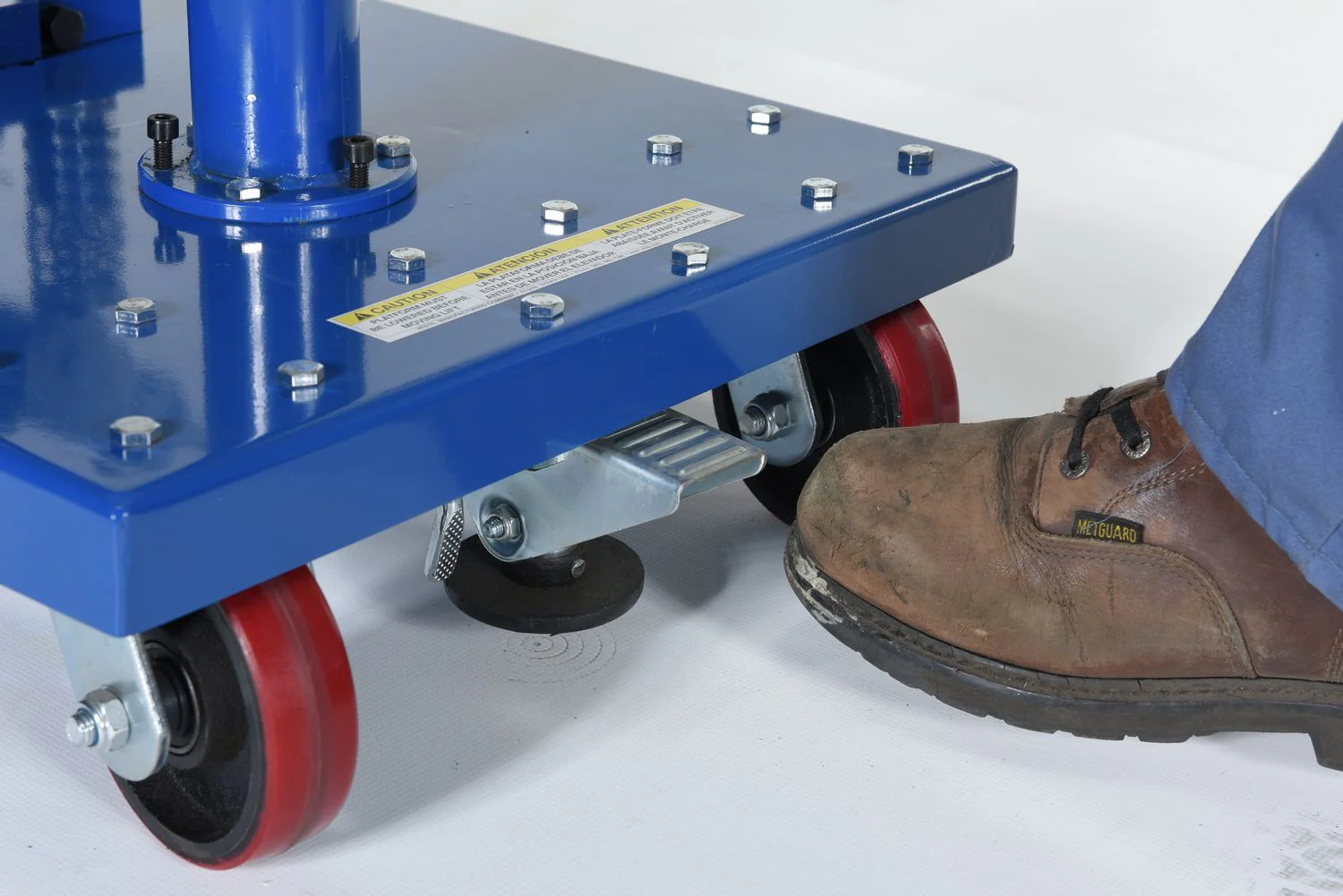 Vestil Manufacturing Corp Air Hydraulic Post Tables - Image 6