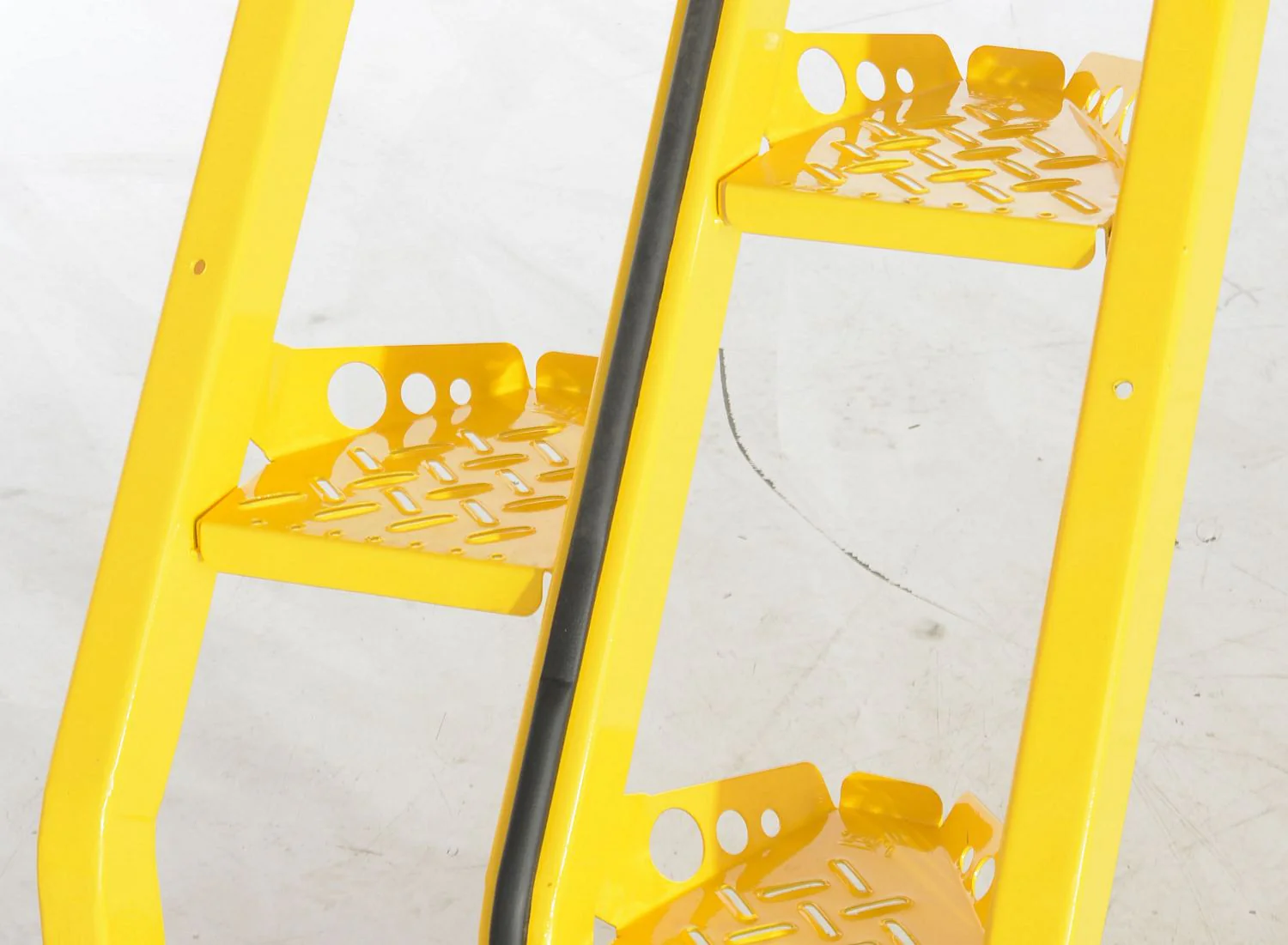 Vestil Manufacturing Corp Alternating-Tread Stairs - Image 7