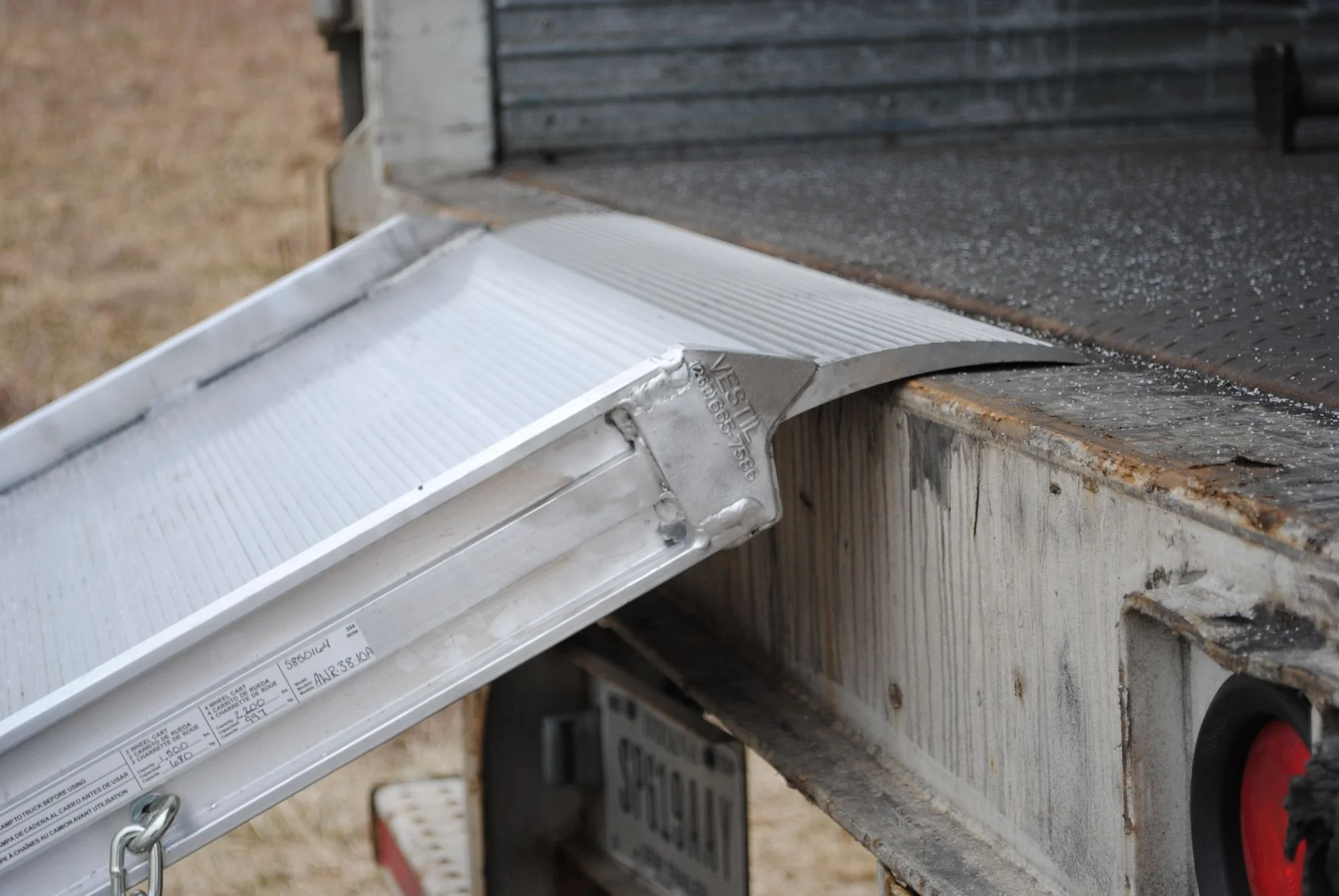 Vestil Manufacturing Corp Aluminum Walk Ramps - Image 6
