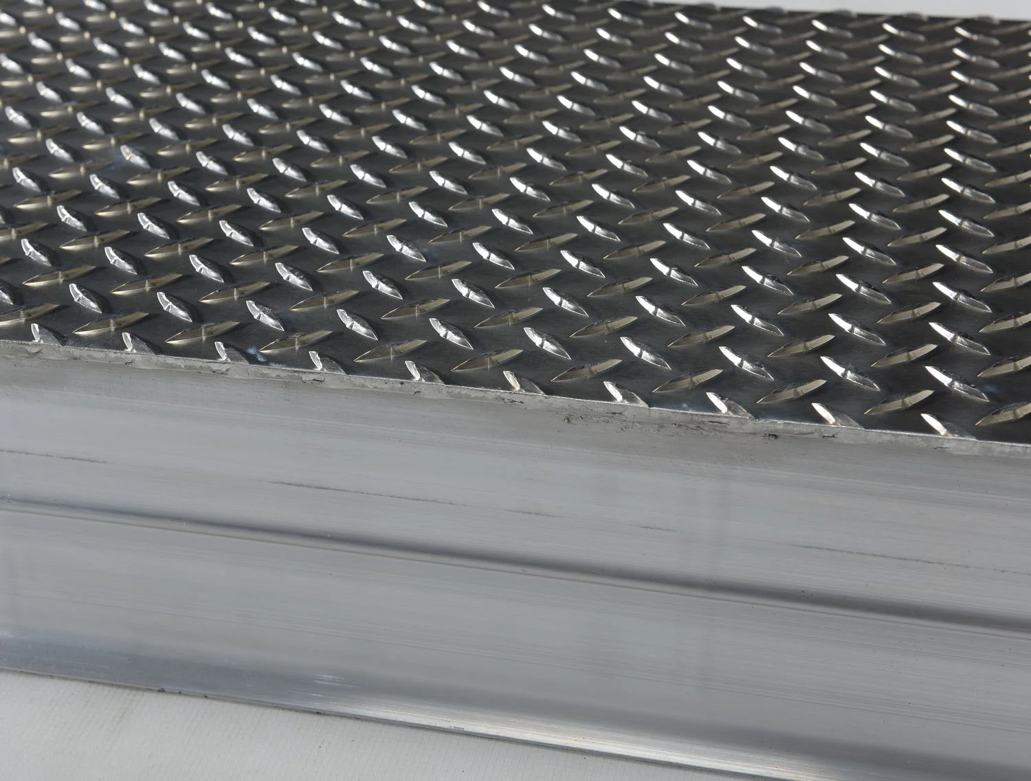 Vestil Manufacturing Corp Aluminum Wheel Risers - Image 6