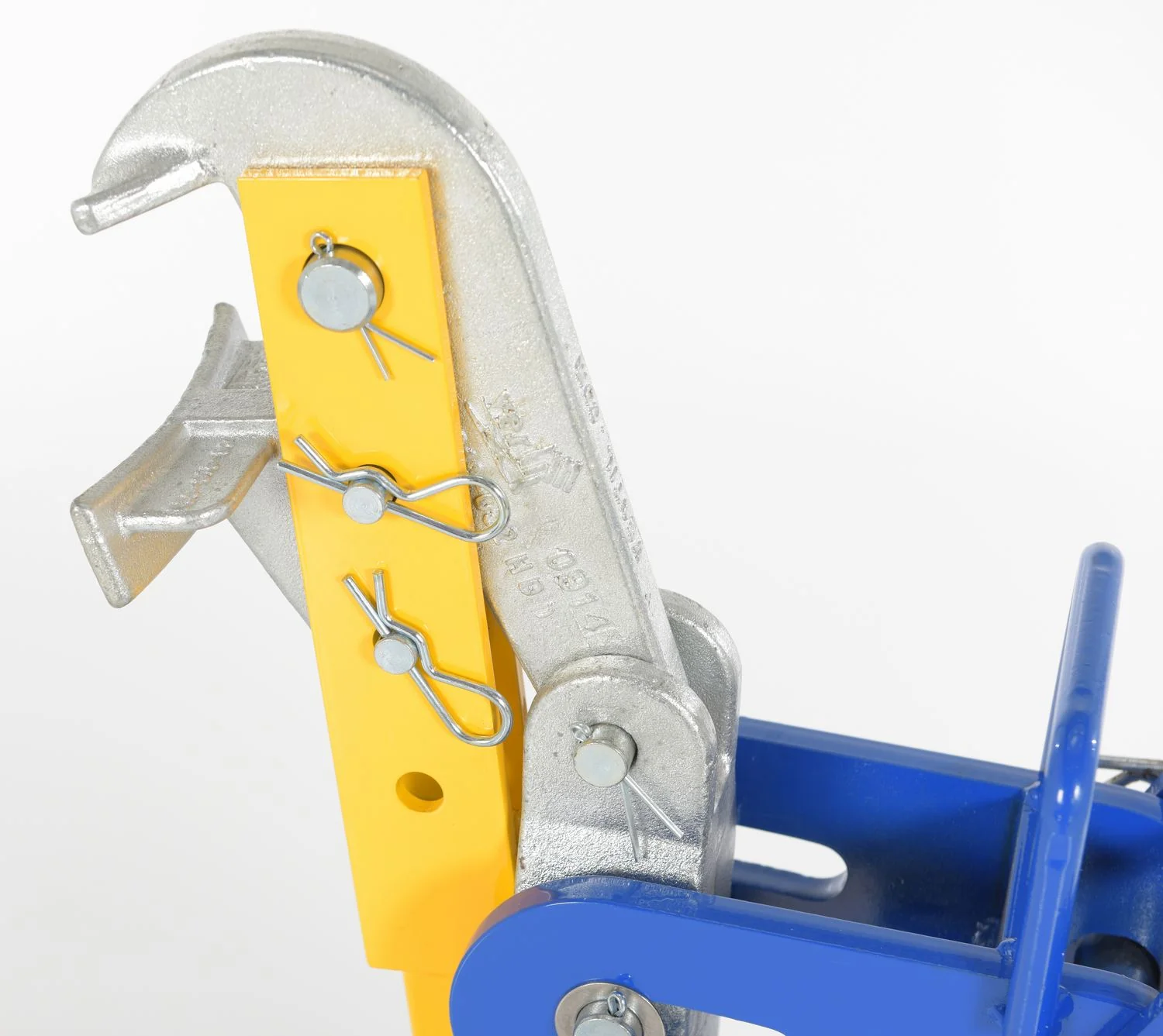 Vestil Manufacturing Corp Carriage-Mounted Drum Lifter - Image 8