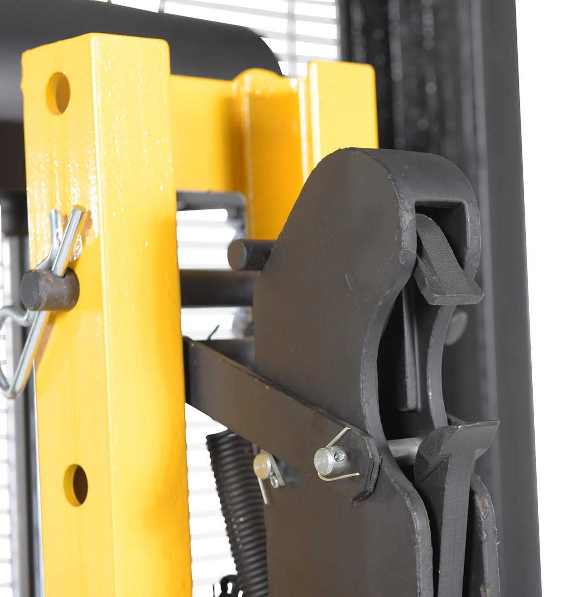 Vestil Manufacturing Corp Counter-Balanced Drum Lifters (Powered Lift & Power Drive) - Image 8