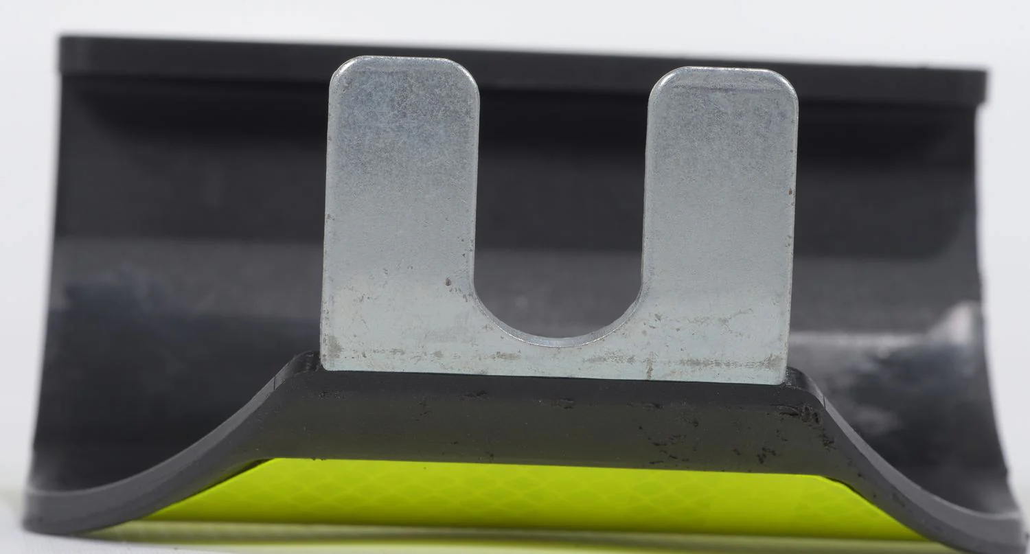 Vestil Manufacturing Corp Curved Guardrail Reflectors - Image 5