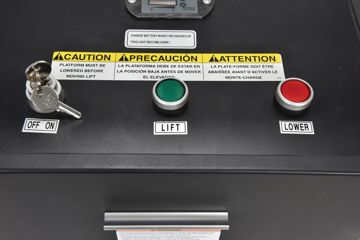 Vestil Manufacturing Corp DC Powered Hefti-Lifts - Image 8
