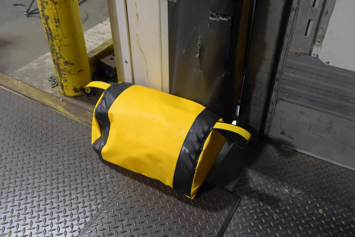 Vestil Manufacturing Corp Dock Seal Draft Blockers - Image 3