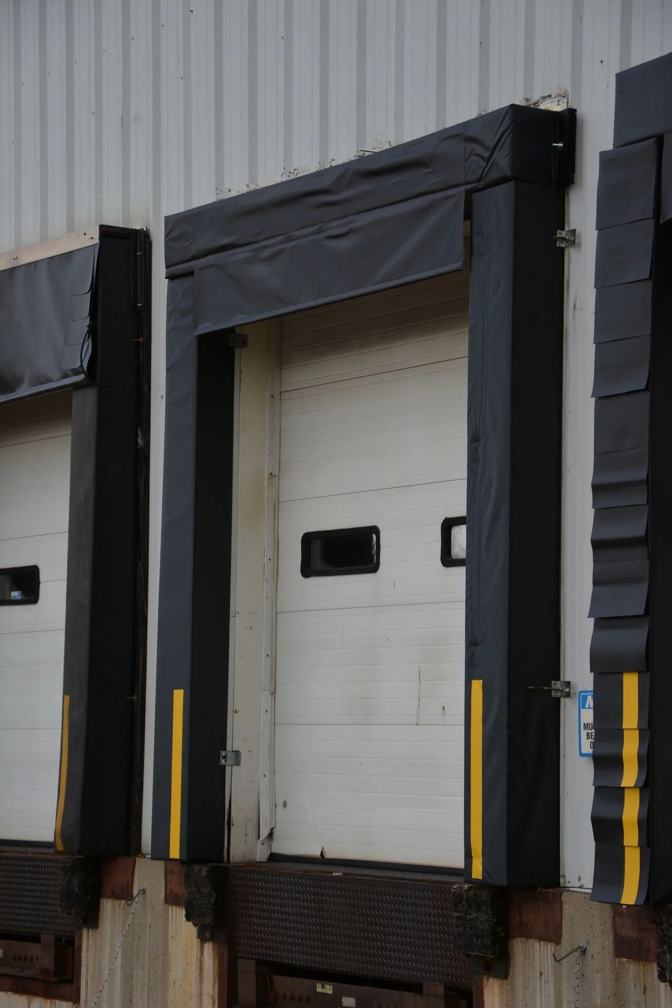 Vestil Manufacturing Corp Dock Seals - Image 3
