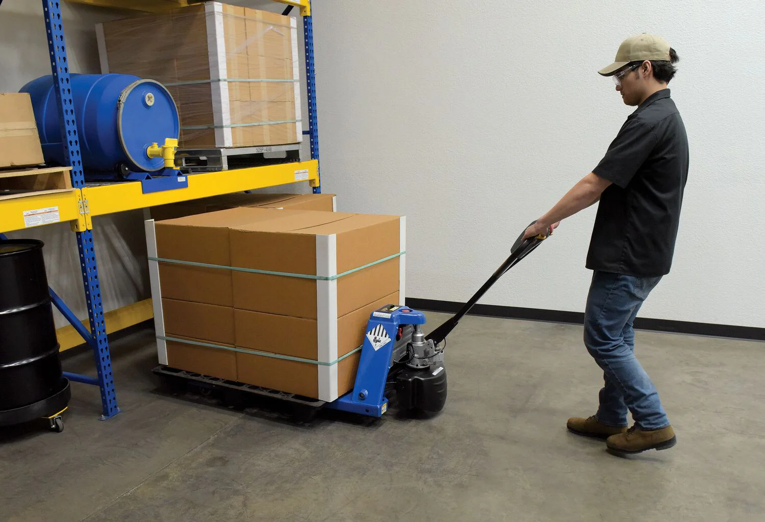 Vestil Manufacturing Corp Economy Semi-Automatic Electric Pallet Trucks - Image 3