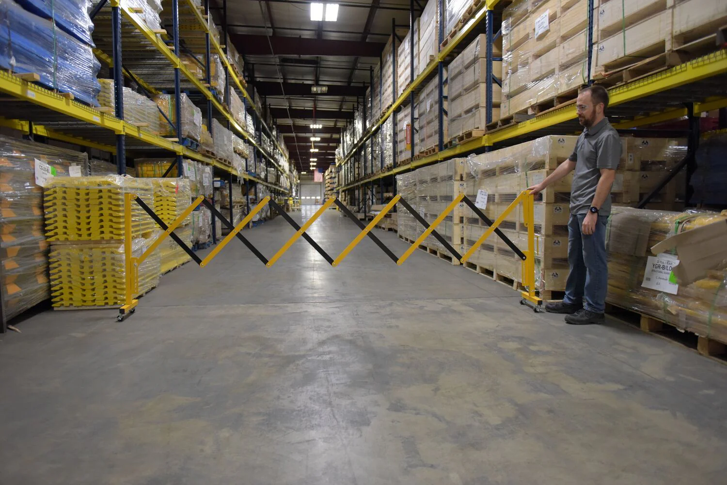 Vestil Manufacturing Corp Expand-A-Gates - Image 3