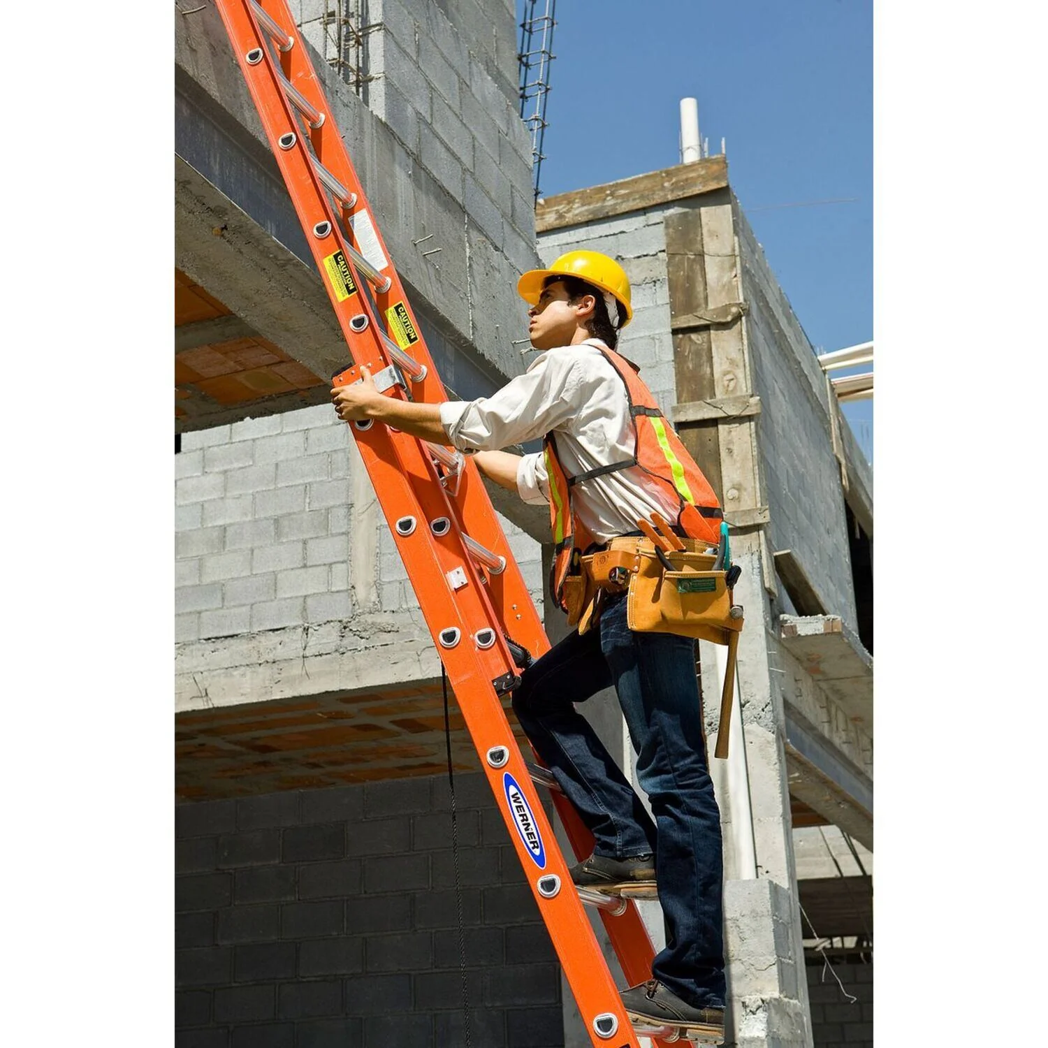 Vestil Manufacturing Corp Fiberglass Extension Ladders with Aluminum Rungs - Image 5