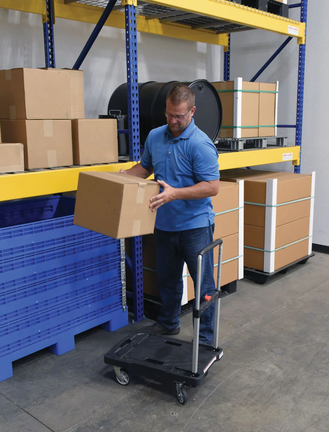 Vestil Manufacturing Corp Fold-Flat Plastic Cart - Image 7