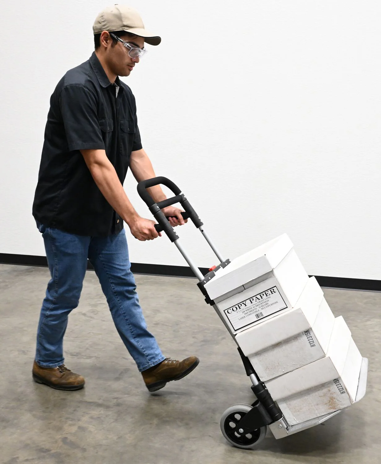 Vestil Manufacturing Corp Foldaway Hand Trucks - Image 5