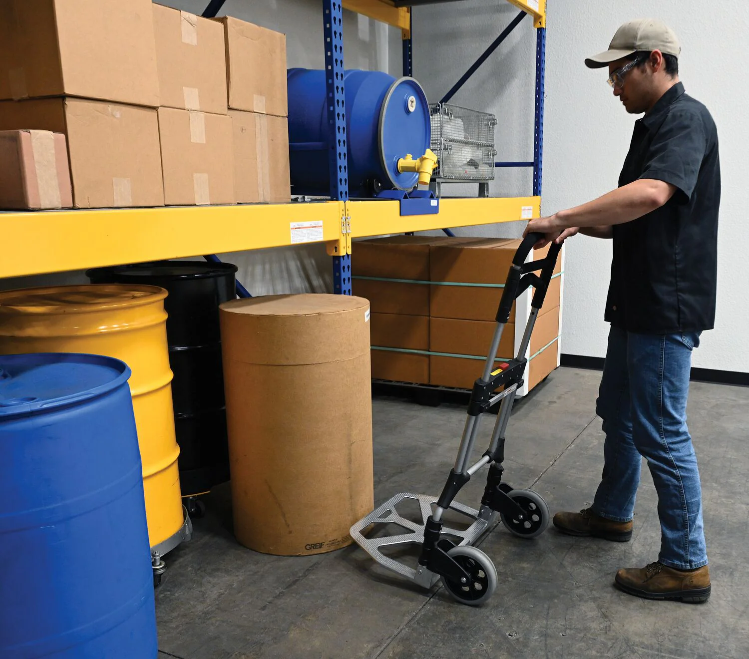 Vestil Manufacturing Corp Foldaway Hand Trucks - Image 7