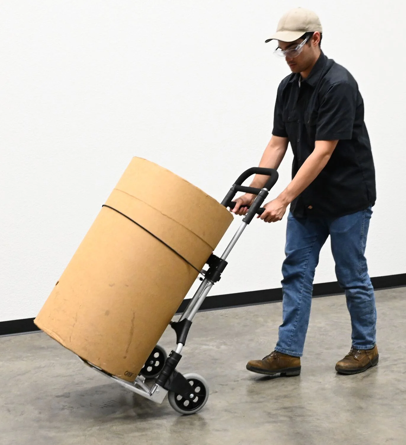 Vestil Manufacturing Corp Foldaway Hand Trucks - Image 8
