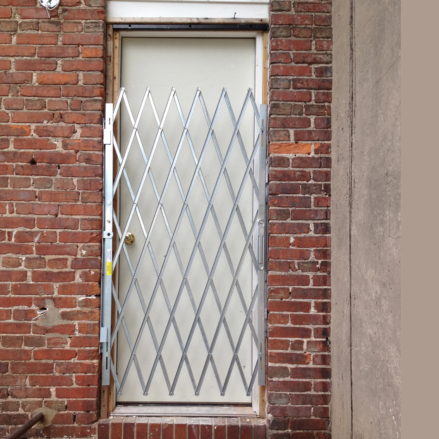 Vestil Manufacturing Corp Galvanized Door Scissor Gates - Image 7