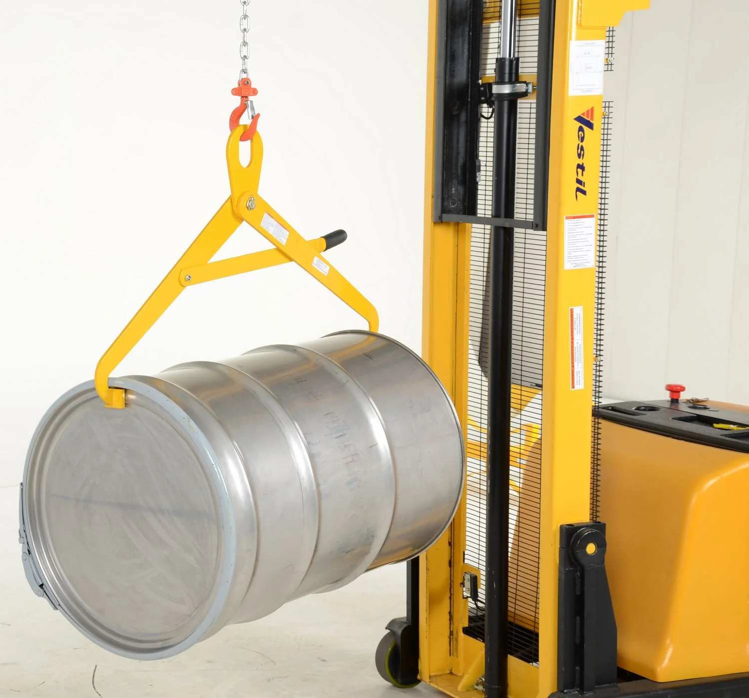 Vestil Manufacturing Corp Horizontal Semi-Automatic Drum Tong - Image 3