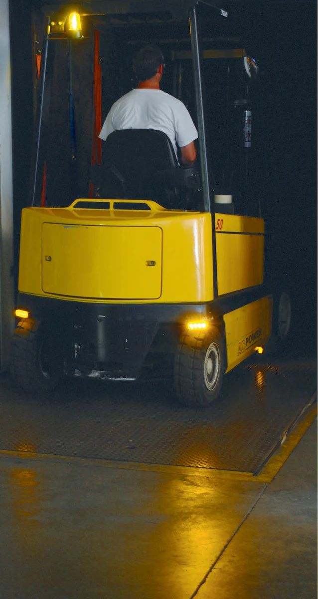 Vestil Manufacturing Corp LED Pedestrian Warning System - Image 4