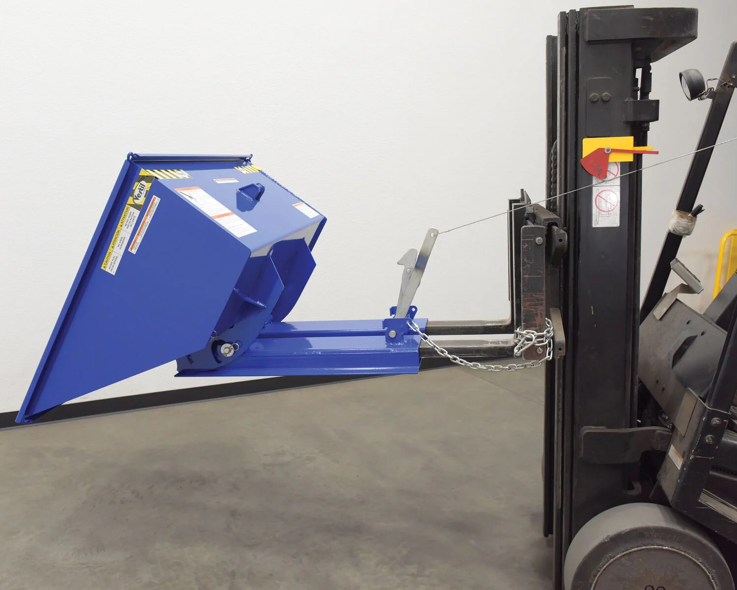 Vestil Manufacturing Corp Low Profile D-Style Self Dumping Hoppers - Image 5