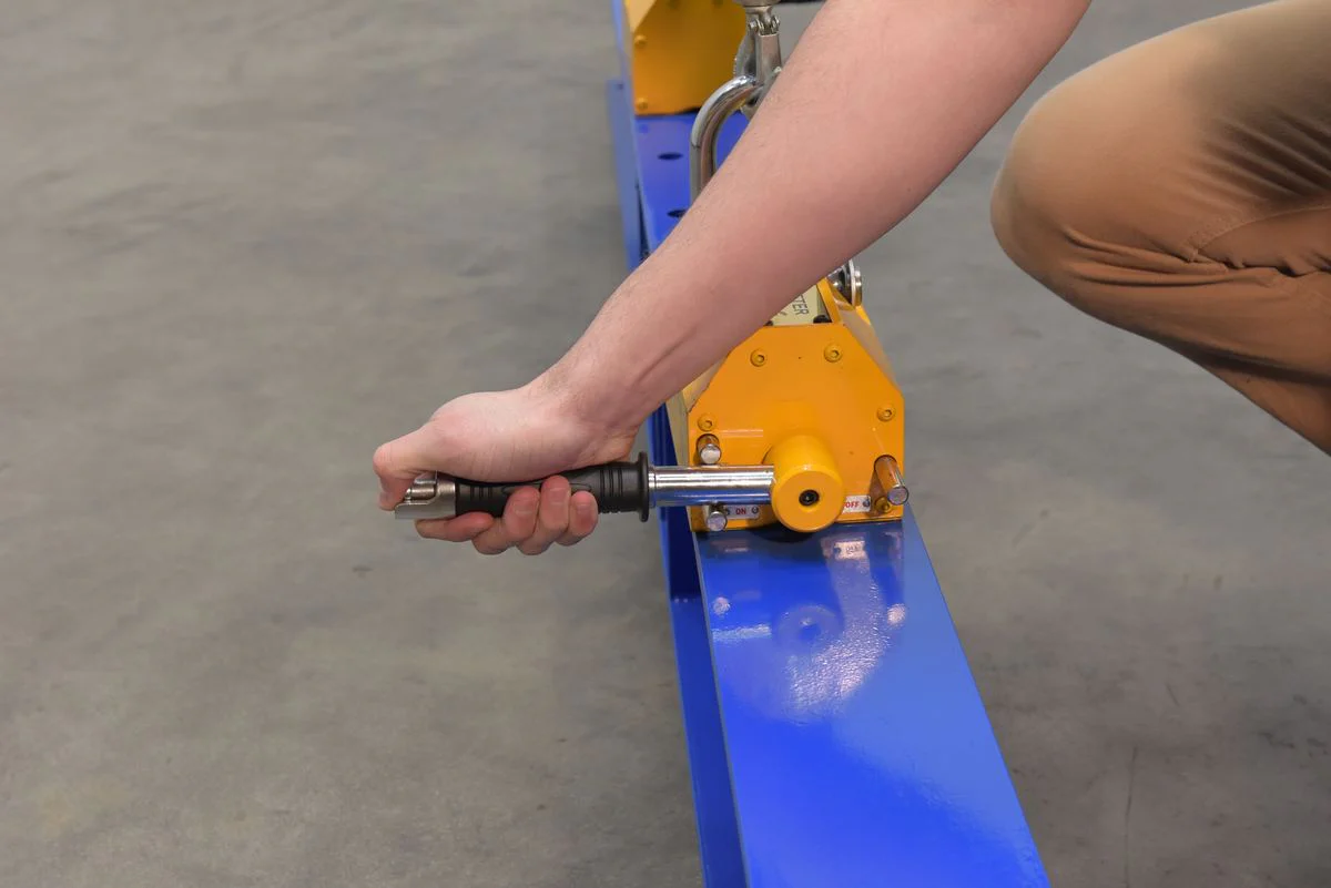 Vestil Manufacturing Corp Magnetic Spreader Beams - Image 4