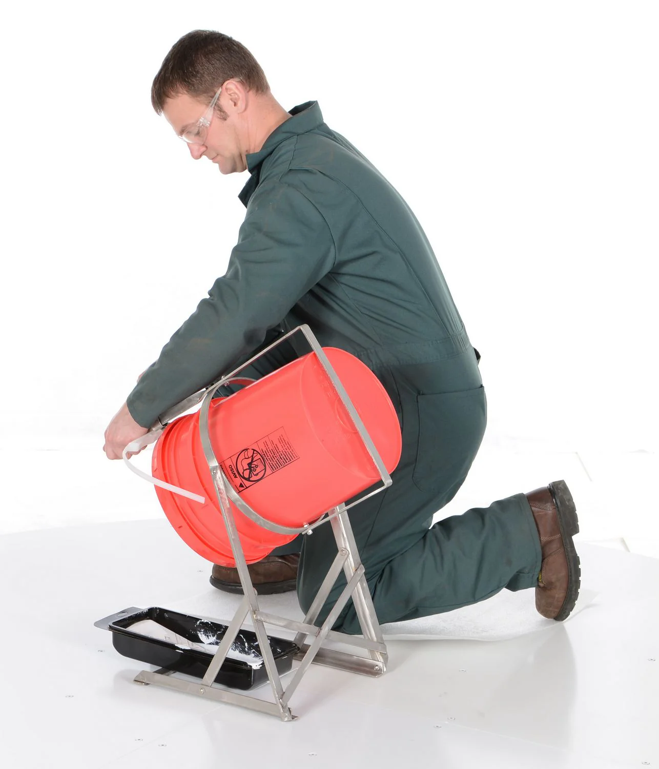 Vestil Manufacturing Corp Manual Pail Tippers - Image 2