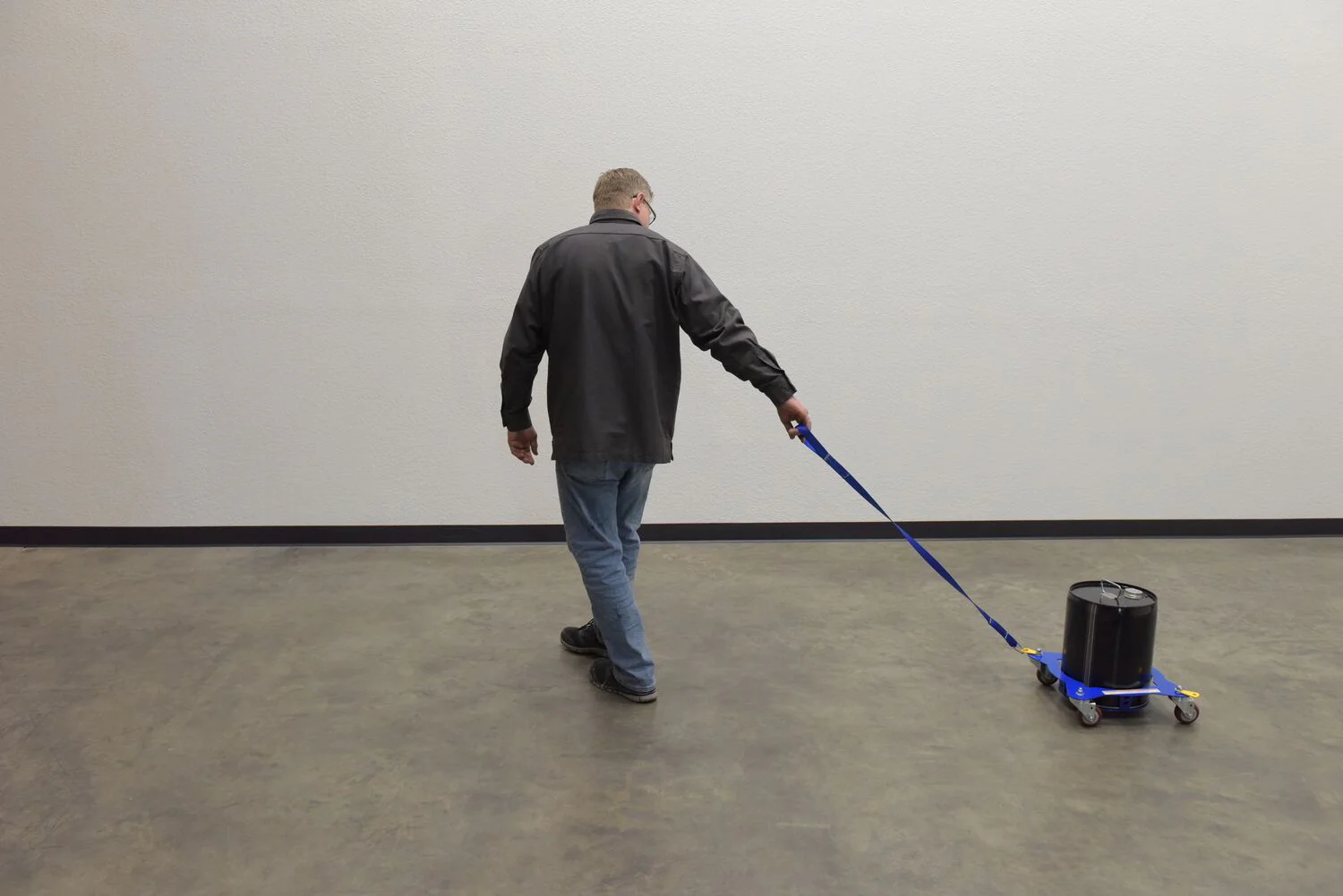 Vestil Manufacturing Corp Multi-Pail Dolly - Image 8