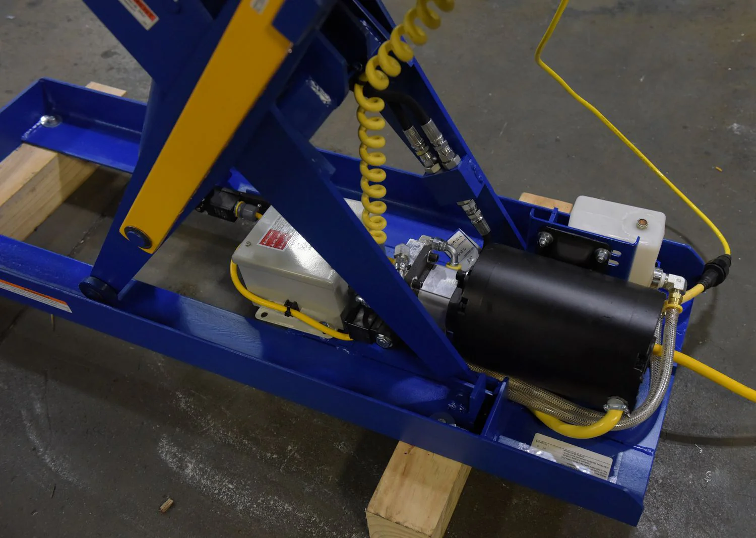 Vestil Manufacturing Corp Narrow Scissor Lift Tables - Image 5