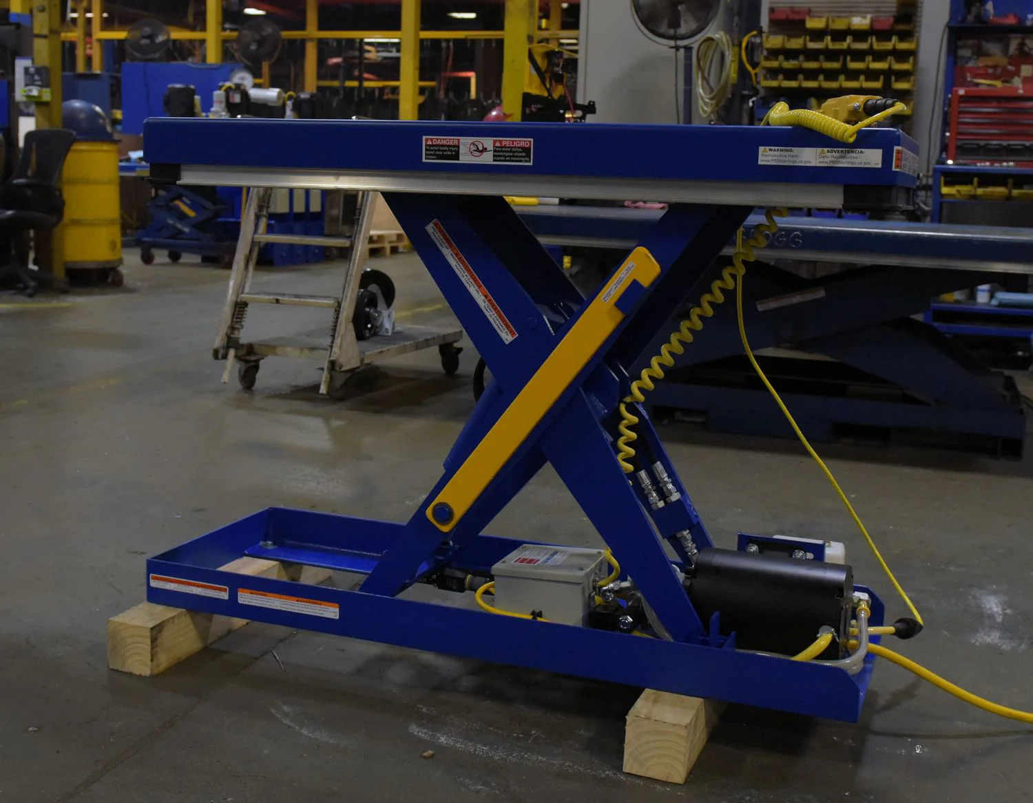 Vestil Manufacturing Corp Narrow Scissor Lift Tables - Image 6