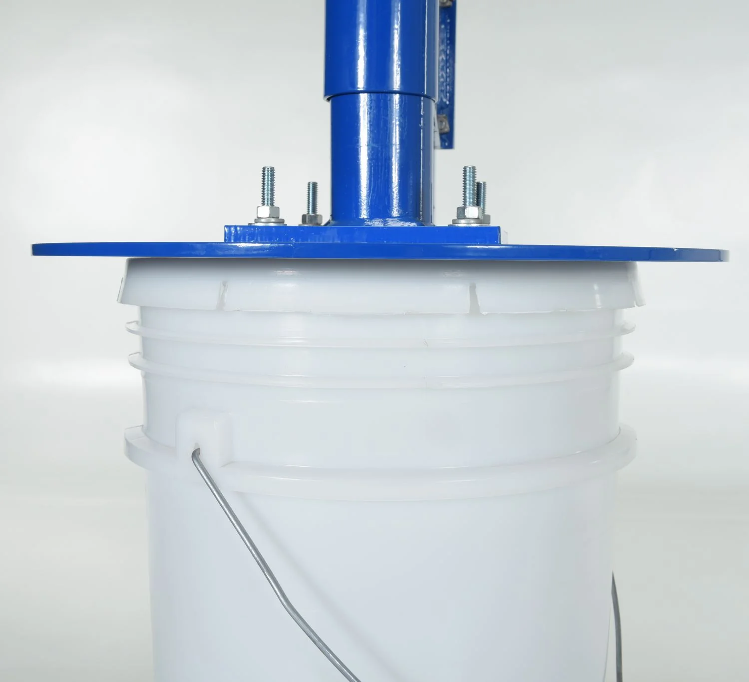 Vestil Manufacturing Corp Pail Lid Closing Press - Image 7