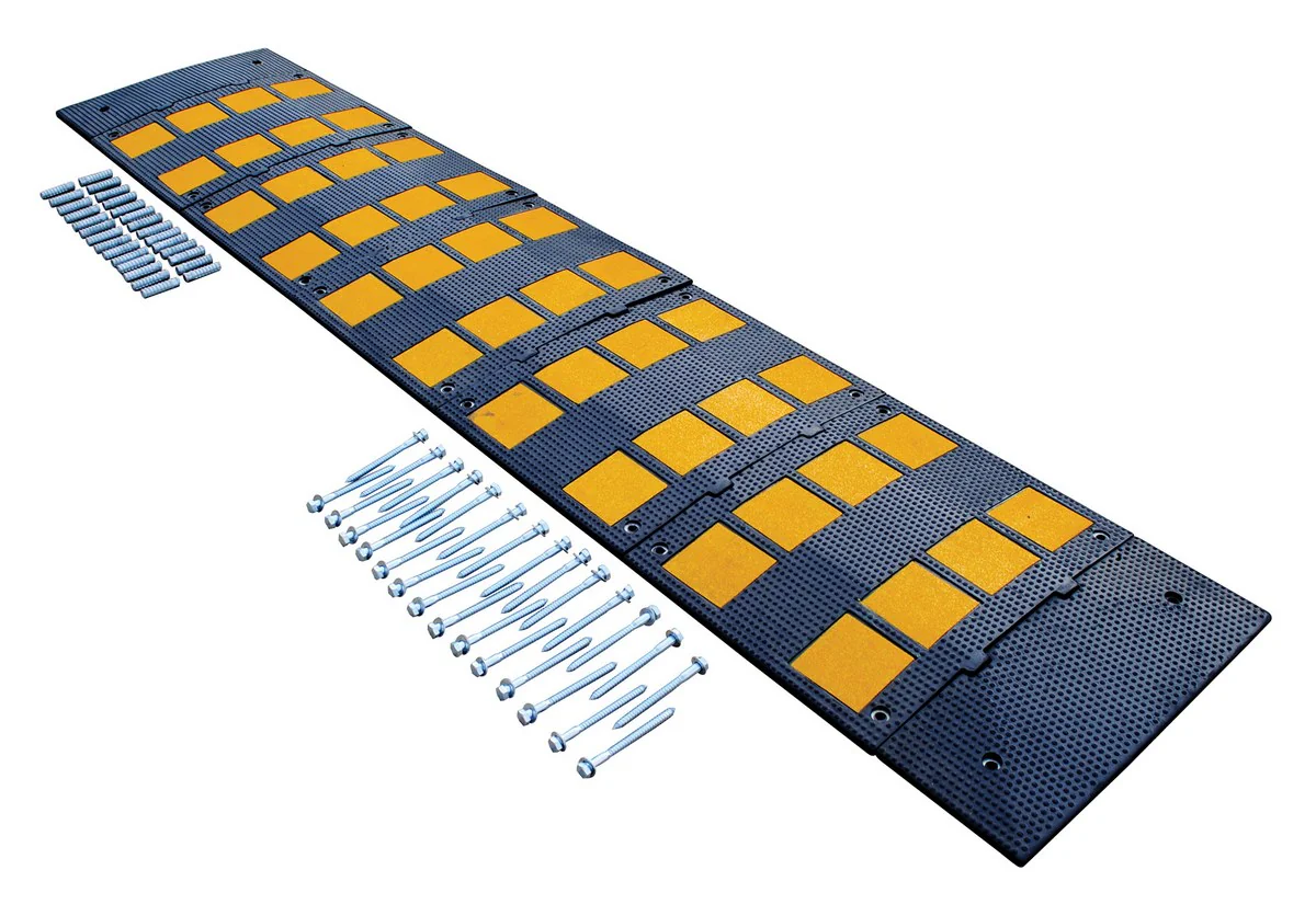 Vestil Manufacturing Corp Rubber Speed Humps - Image 3