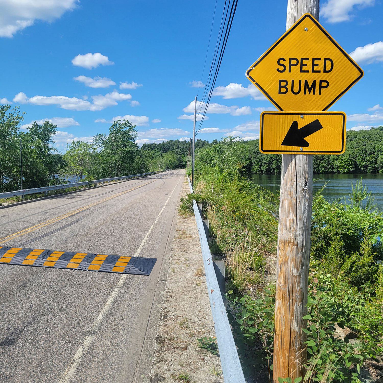 Vestil Manufacturing Corp Rubber Speed Humps - Image 8