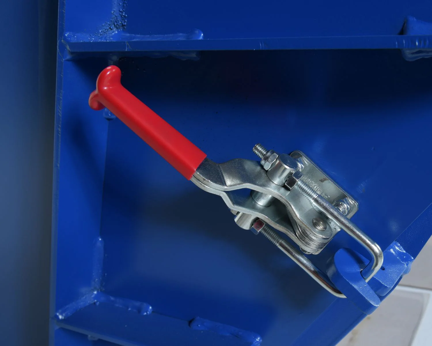 Vestil Manufacturing Corp Self-Dumping Steel Hoppers with Fold Down Front - Image 8