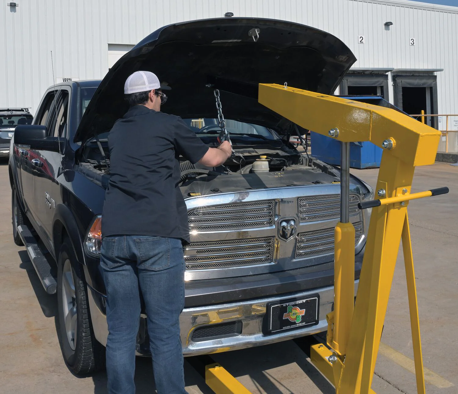 Vestil Manufacturing Corp Shop Crane Engine Hoists - Image 2