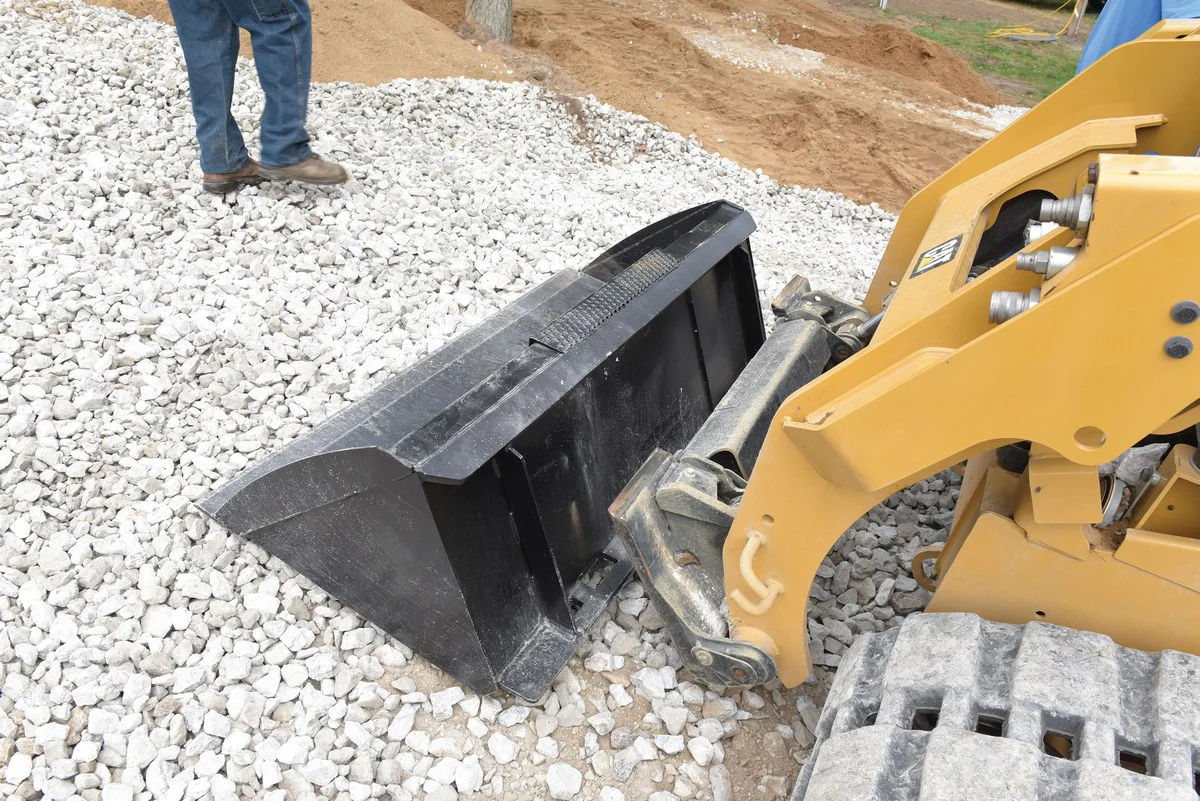 Vestil Manufacturing Corp Skid Steer Buckets - Image 2