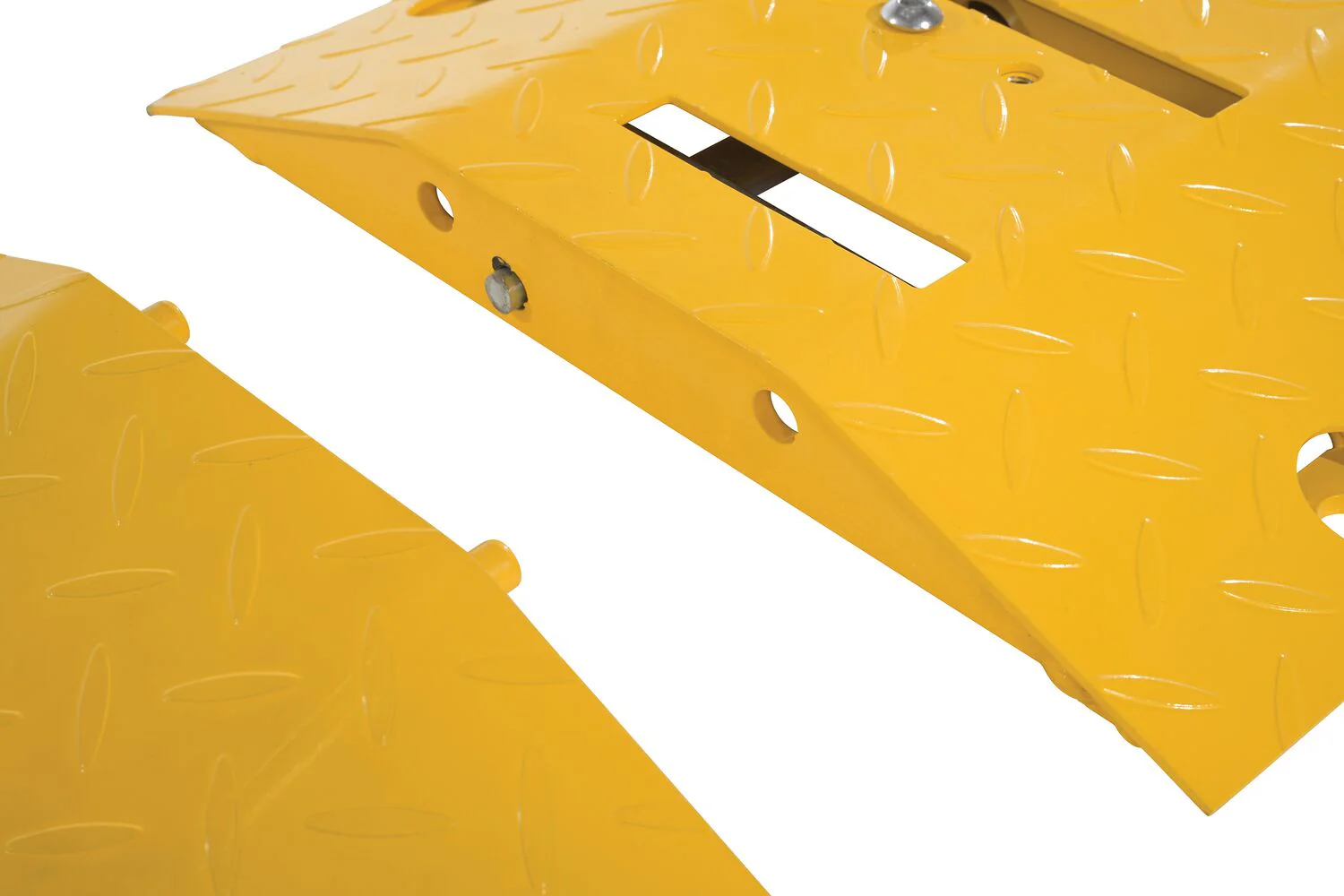 Vestil Manufacturing Corp Spiked (Anti-Backup) Speed Bump - Image 6