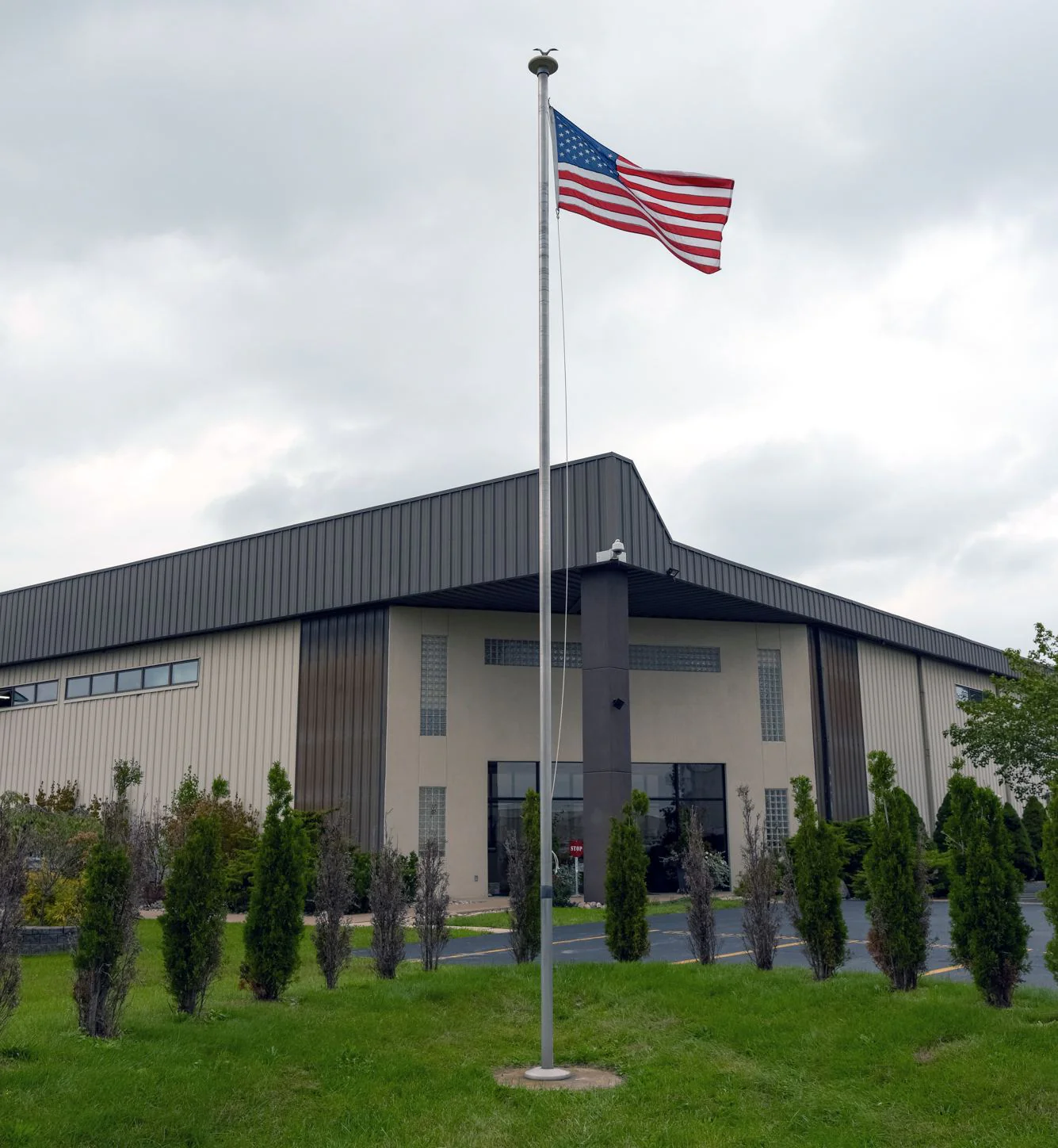 Vestil Manufacturing Corp Stainless Steel Flag Poles and American Flags - Image 3
