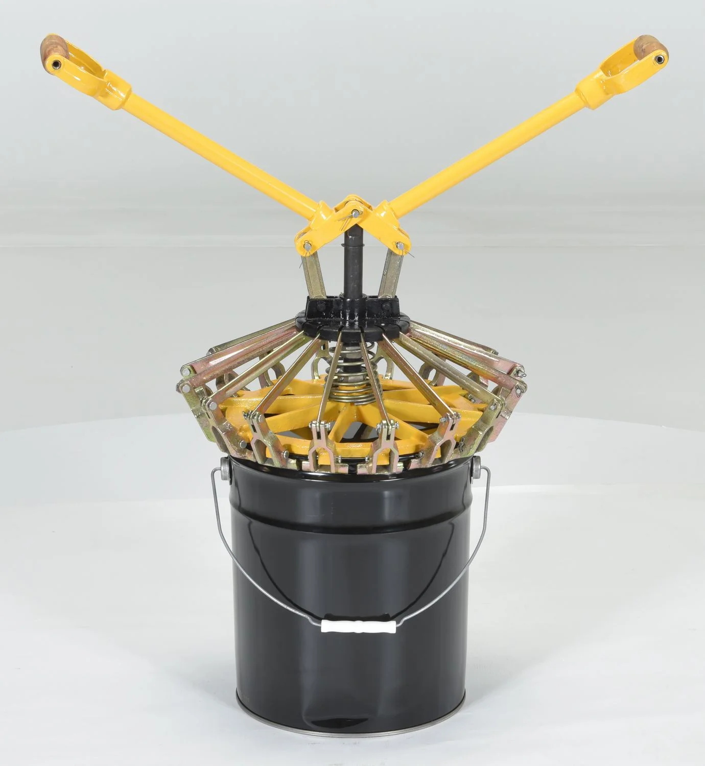 Vestil Manufacturing Corp Steel Pail Lid Closing Tool - Image 6