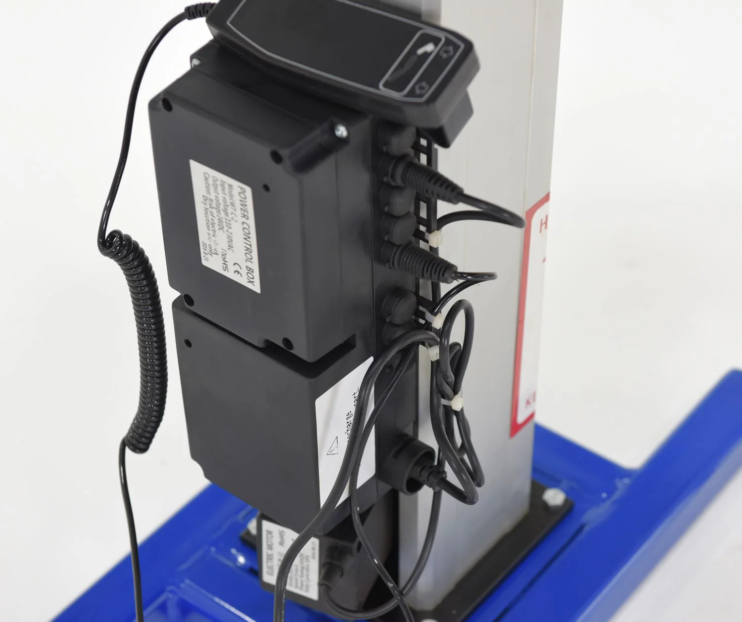 Vestil Manufacturing Corp Turntables with Powered Height Adjustment - Image 5