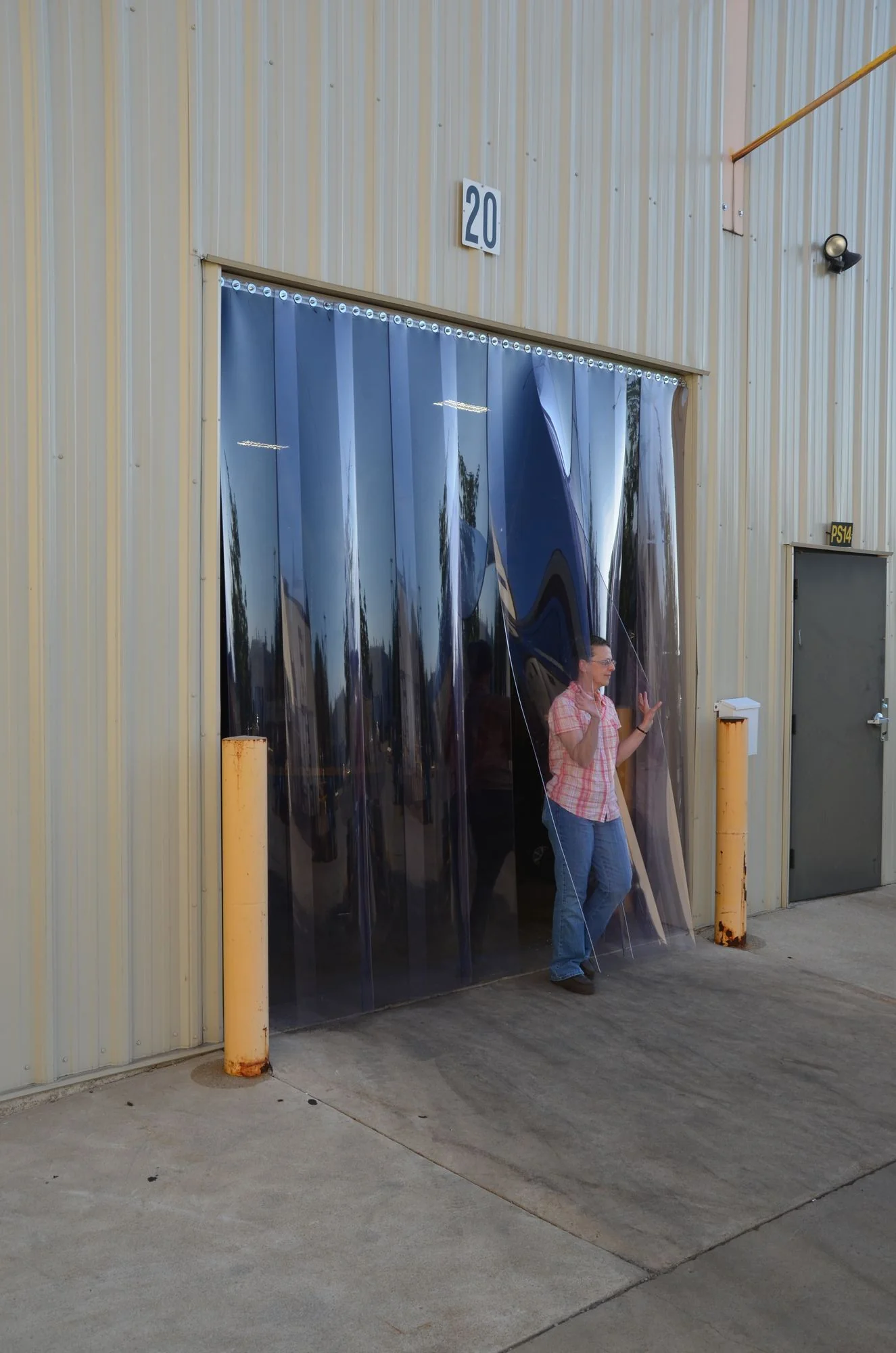 Vestil Manufacturing Corp Vinyl Strip Doors - Image 5