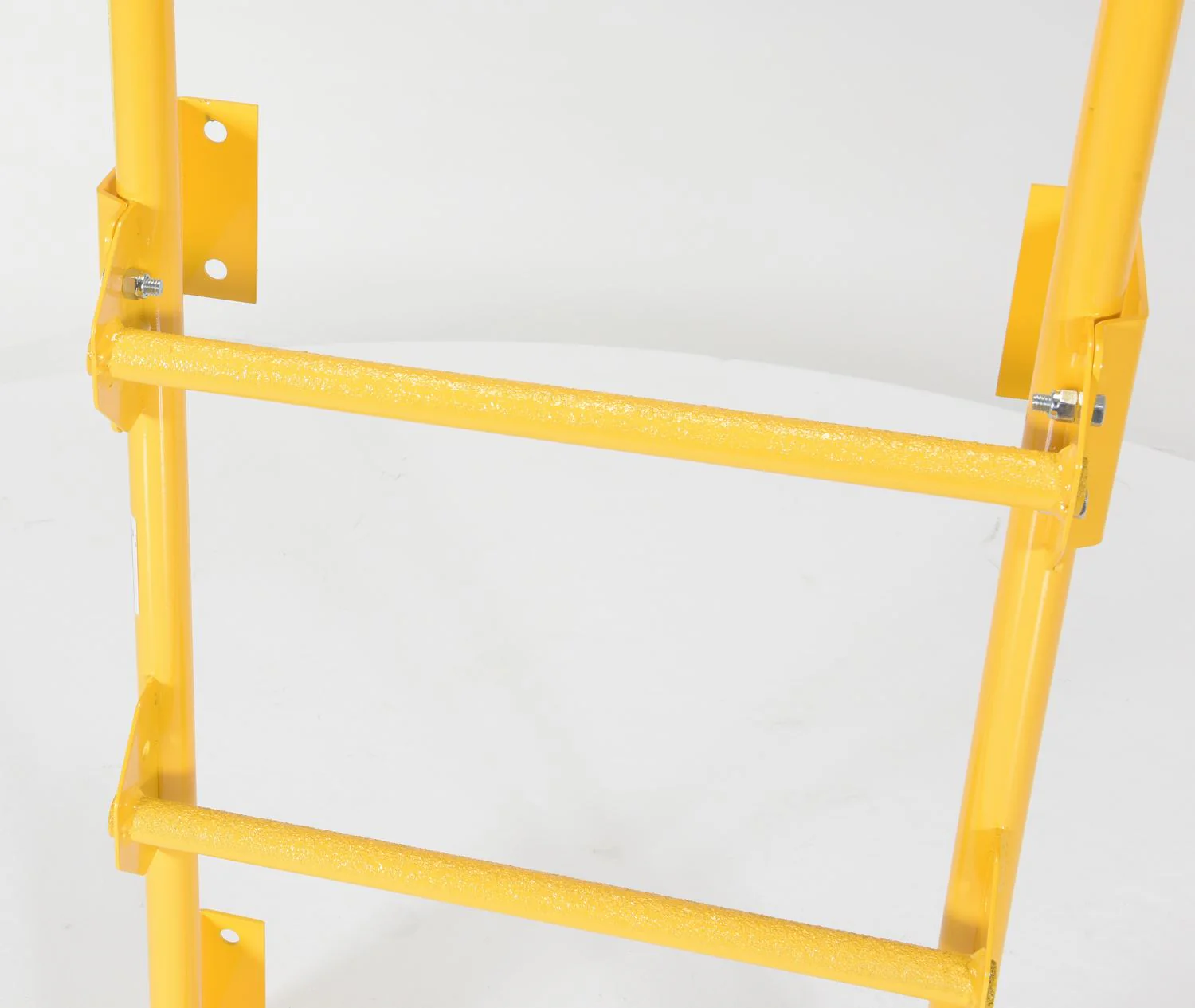 Vestil Manufacturing Corp Walk-Thru Style Dock Ladders - Image 5