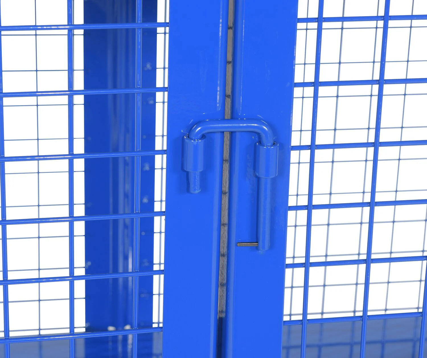Vestil Manufacturing Corp Welded Security Cart - Image 6