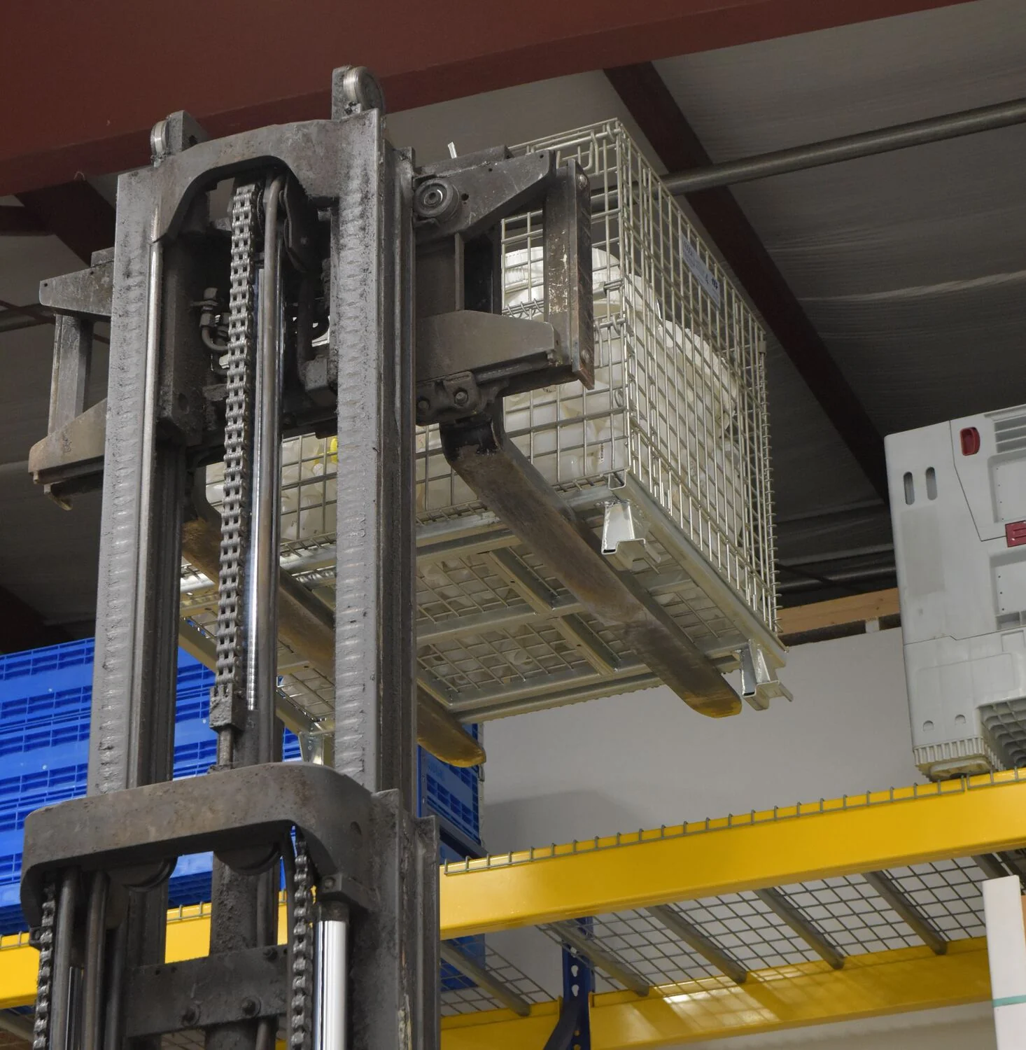 Vestil Manufacturing Corp Wire Containers - Image 5